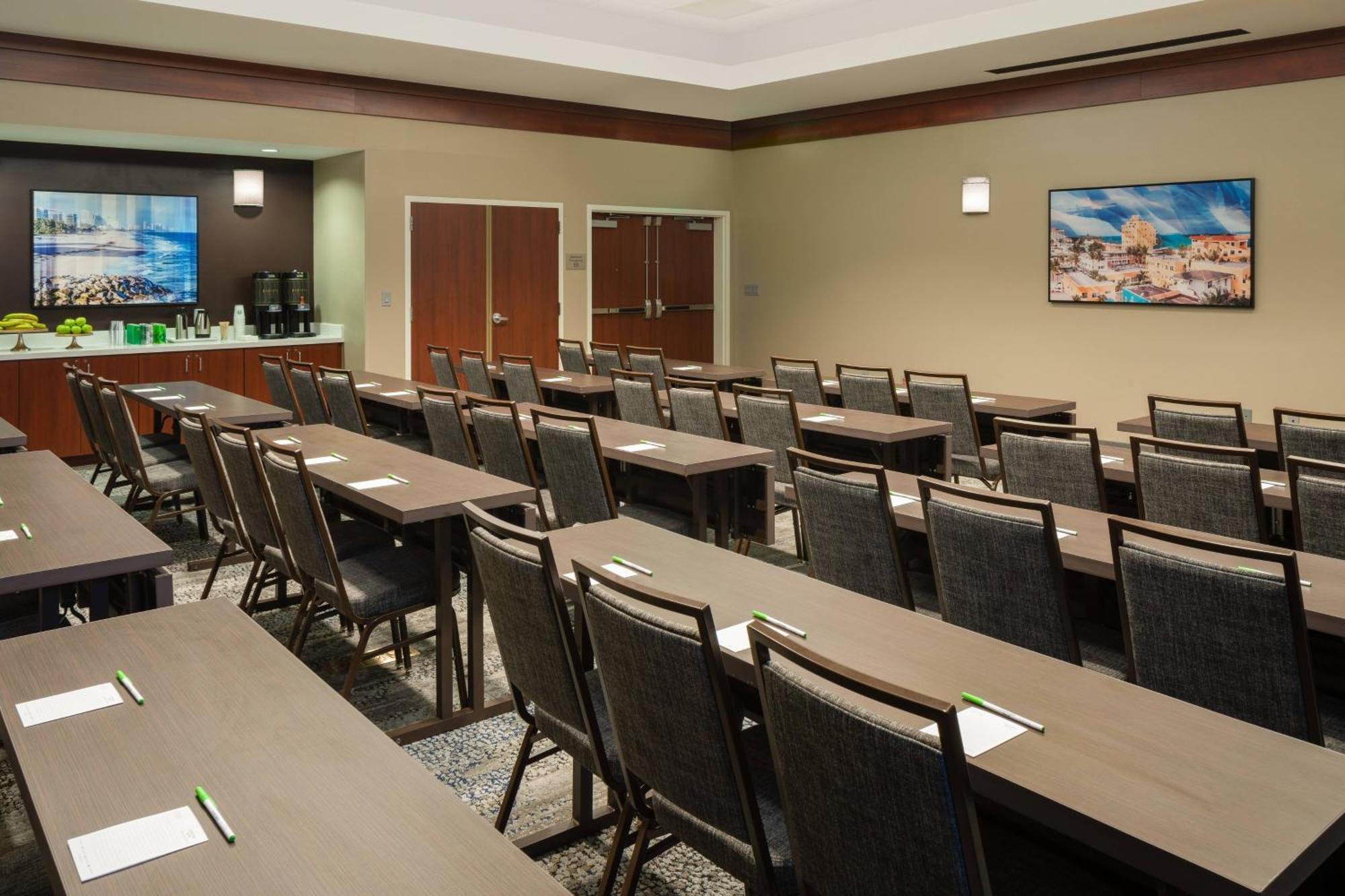 Courtyard By Marriott Fort Lauderdale Airport & Cruise Port Dania Beach Kültér fotó