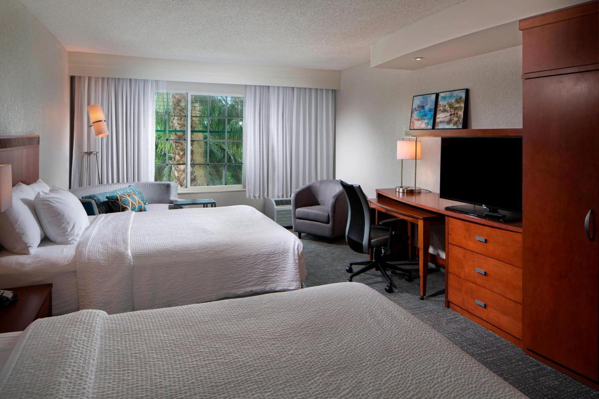 Courtyard By Marriott Fort Lauderdale Airport & Cruise Port Dania Beach Kültér fotó